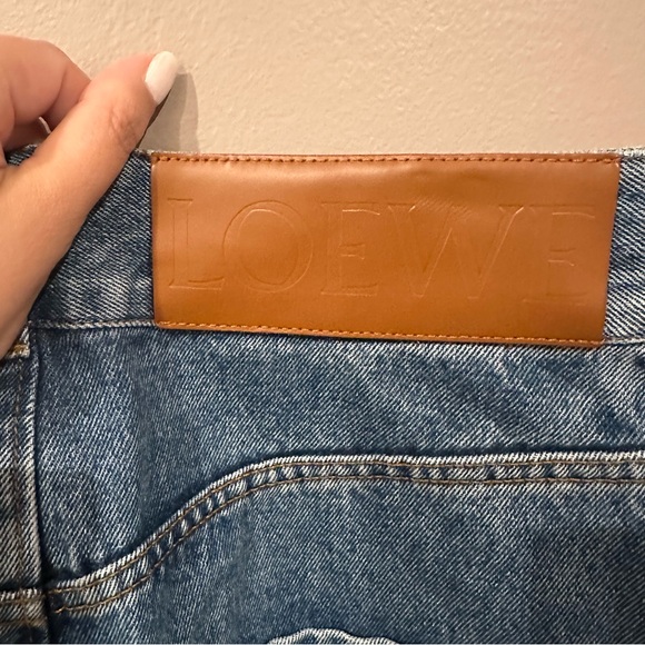 LOEWE
Anagram appliquéd high-rise wide-leg jeans 36FR - Picture 11 of 16